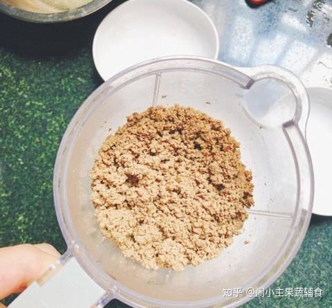 宝宝辅食添加猪肝粉，猪肝粉的营养价值与适宜食用时间